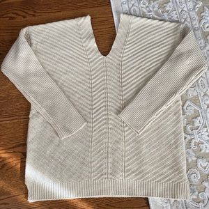Lisa Rinna sweater size M